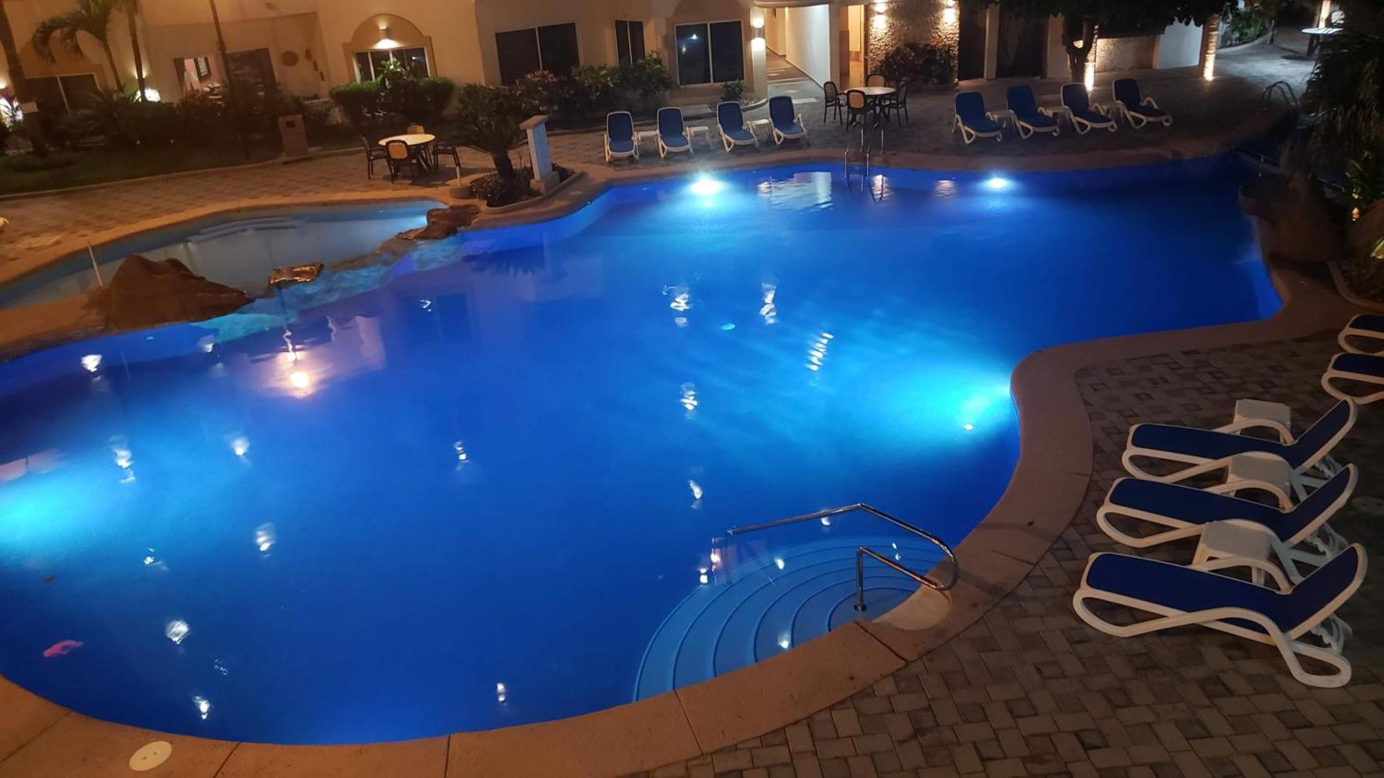 מזטלן Costa Bonita Beach & Resort מראה חיצוני תמונה