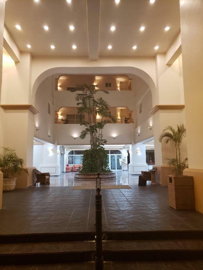 מזטלן Costa Bonita Beach & Resort מראה חיצוני תמונה
