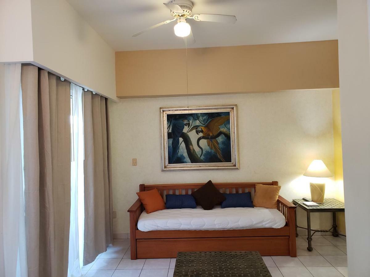 מזטלן Costa Bonita Beach & Resort מראה חיצוני תמונה