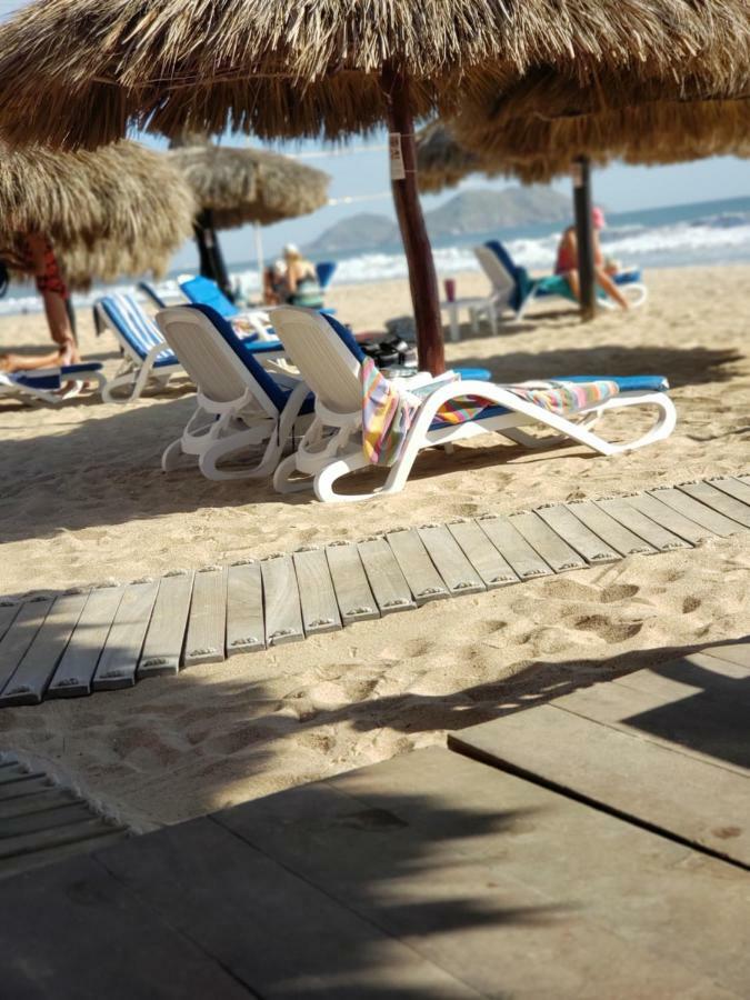 מזטלן Costa Bonita Beach & Resort מראה חיצוני תמונה